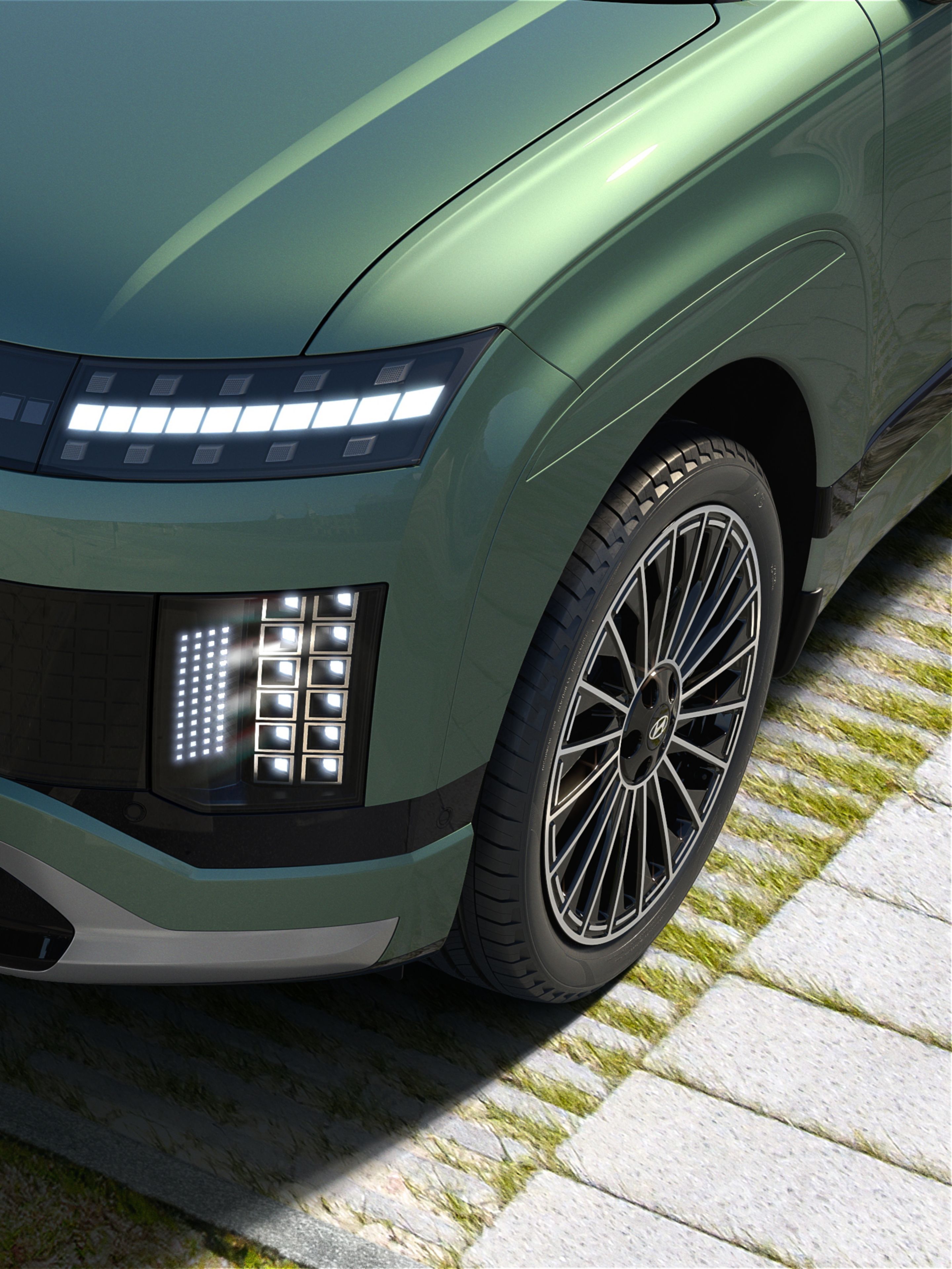 &nbsp;Llantas de aleación de 21” en el&nbsp;Hyundai IONIQ 9 SUV eléctrico.